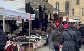 Fiera di Natale ad Ascoli, migliaia di persone tra bancarelle e solidarietà
